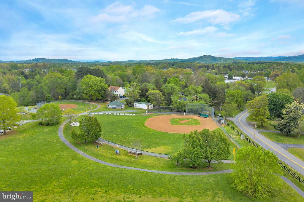 WAYLANDS GRANT - Residential