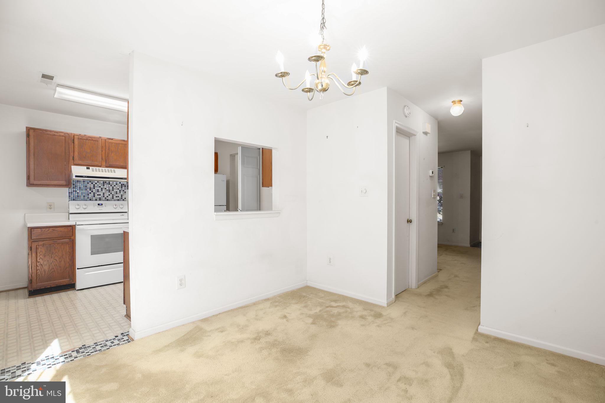 VILLAGES OF SALEM STATION - Residential