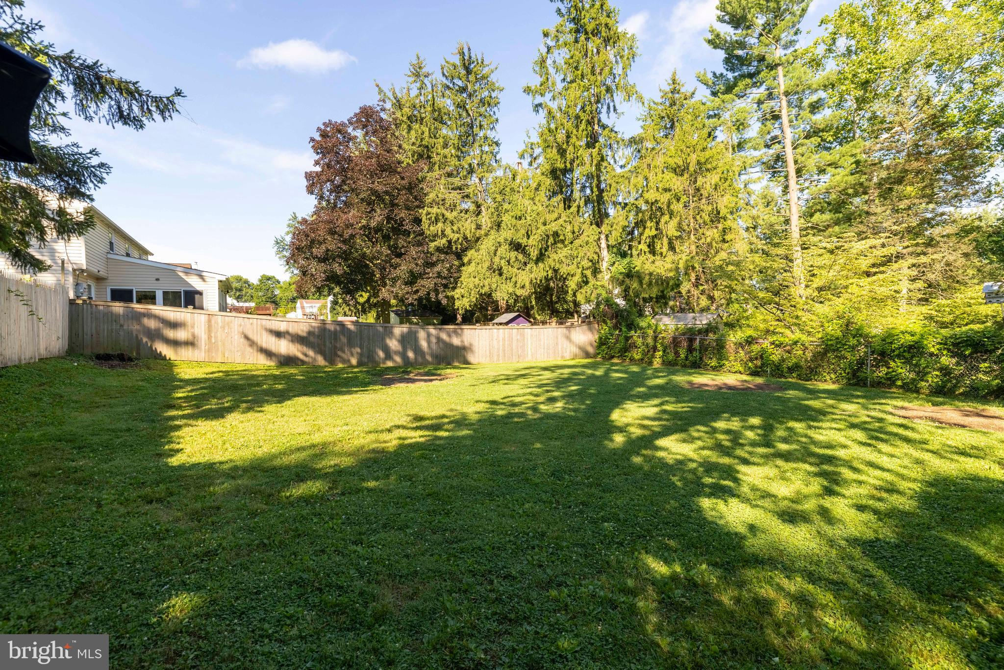 ABINGTON WOODS - Residential