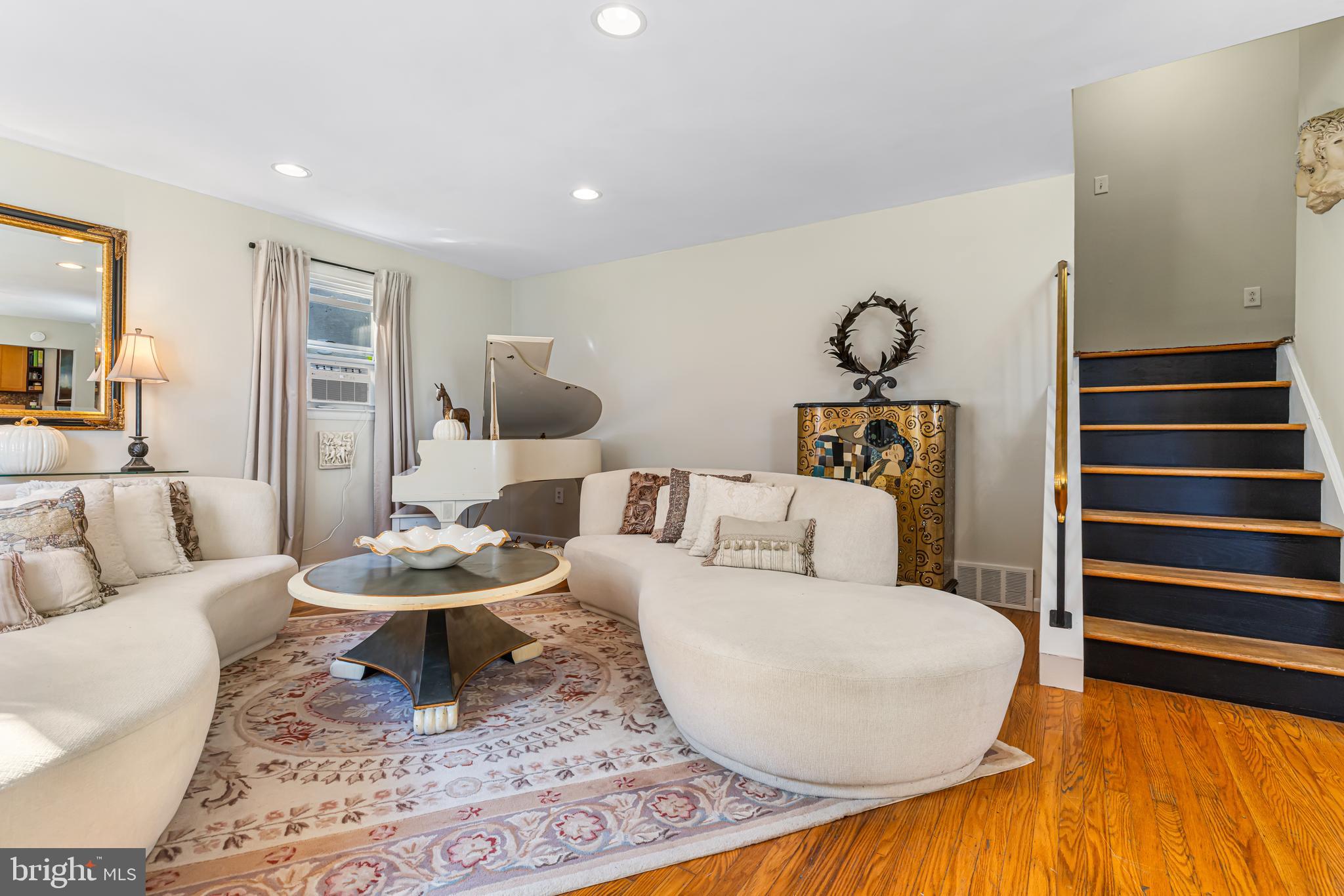 ABINGTON WOODS - Residential