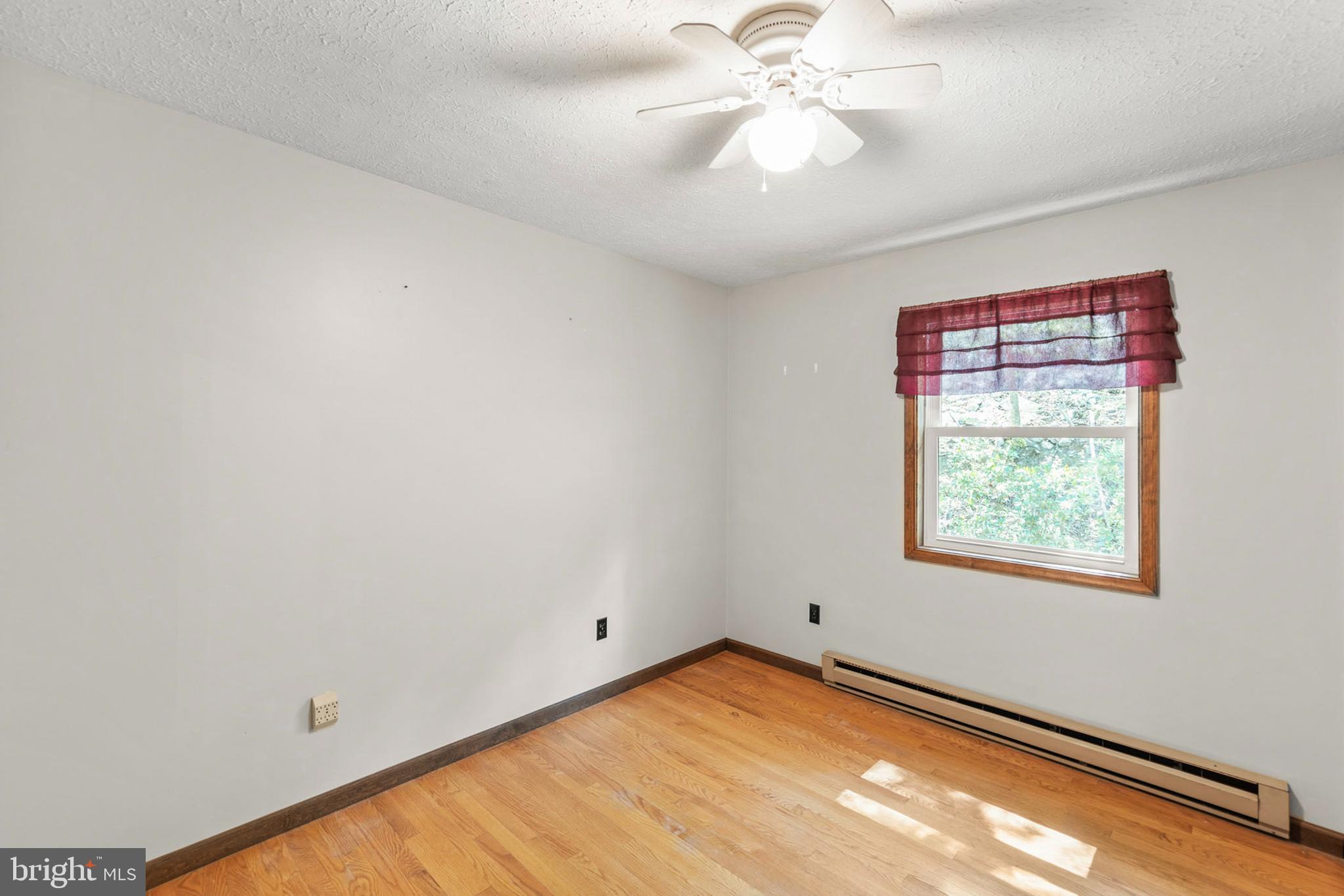 NORTH MOUNTAIN ESTATES - Residential