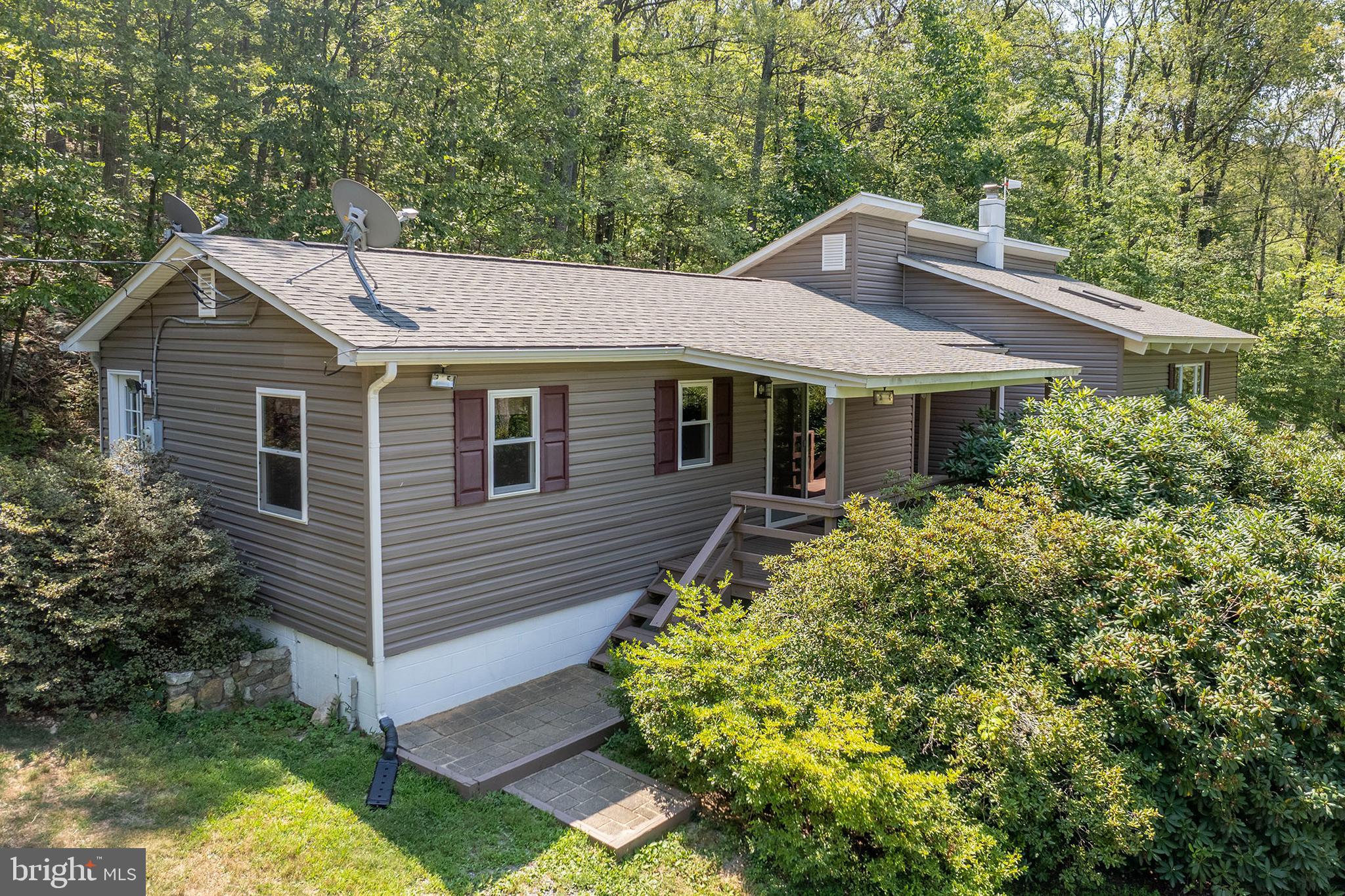 NORTH MOUNTAIN ESTATES - Residential