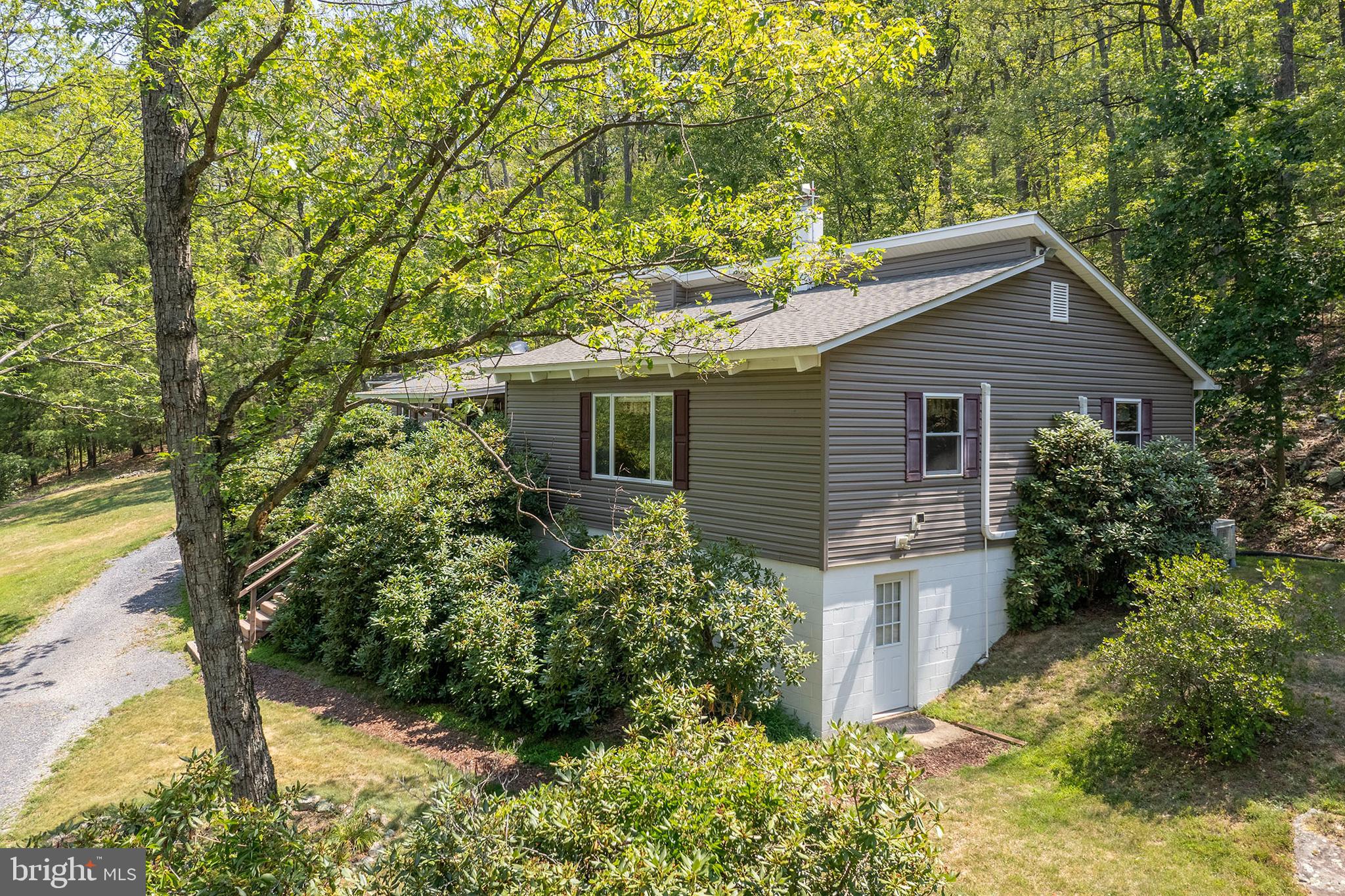 NORTH MOUNTAIN ESTATES - Residential