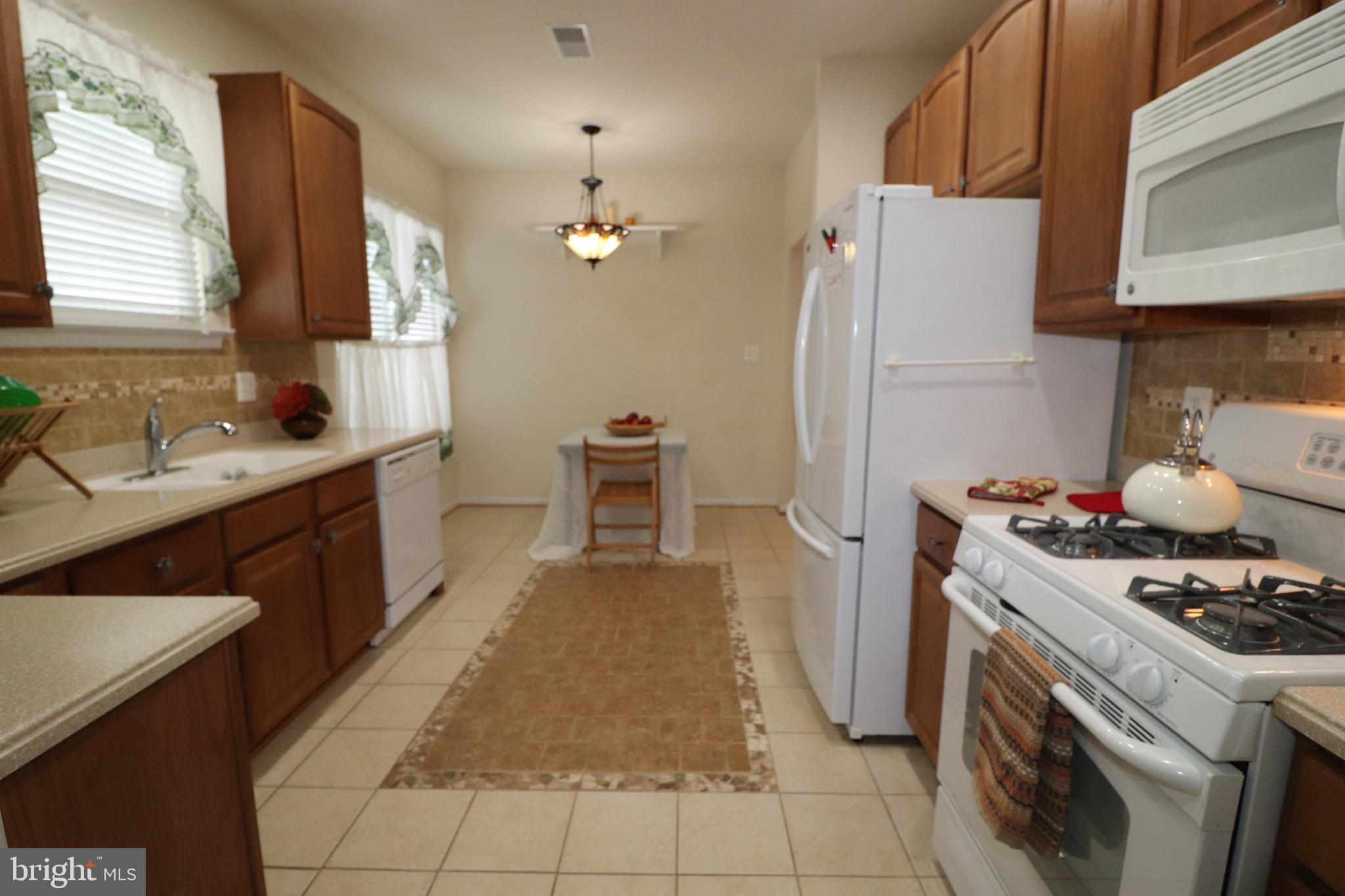 ST CHARLES SUB - HERITAGE - Residential Lease