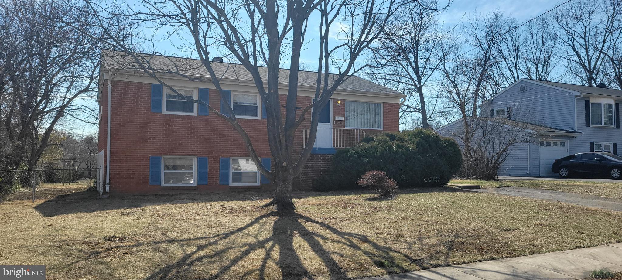 Well maintained 3 bedroom 1.5 bath RAMBLER, with finished basement. Main level offers a living room. Eat in kitchen.  Super nice enclosed, SUNROOM which leads to the LEVEL backyard. 3 bedrooms and one full bath. Lower level has a large family room and oversized utility room with a washer and dryer. Washer is newer. Walk outside to the backyard and you will LOVE the LEVEL, very spacious, FENCED IN yard perfect for outdoor entertaining,  ROOF was replaced in 2023 and has a 30 year warranty. No HOA.  Very convenient location. Close to schools, shopping, restaurants, VRE and medical facilities. Upgraded 200 amp panel box. HARDWOOD floors on the main level and PERGO in the basement.  4 ceiling fans. VA assumable loan at 3.375 percent interest. 
Must qualify.  Professional photos being taken on Tuesday and uploaded by Wednesday.  Welcome home.