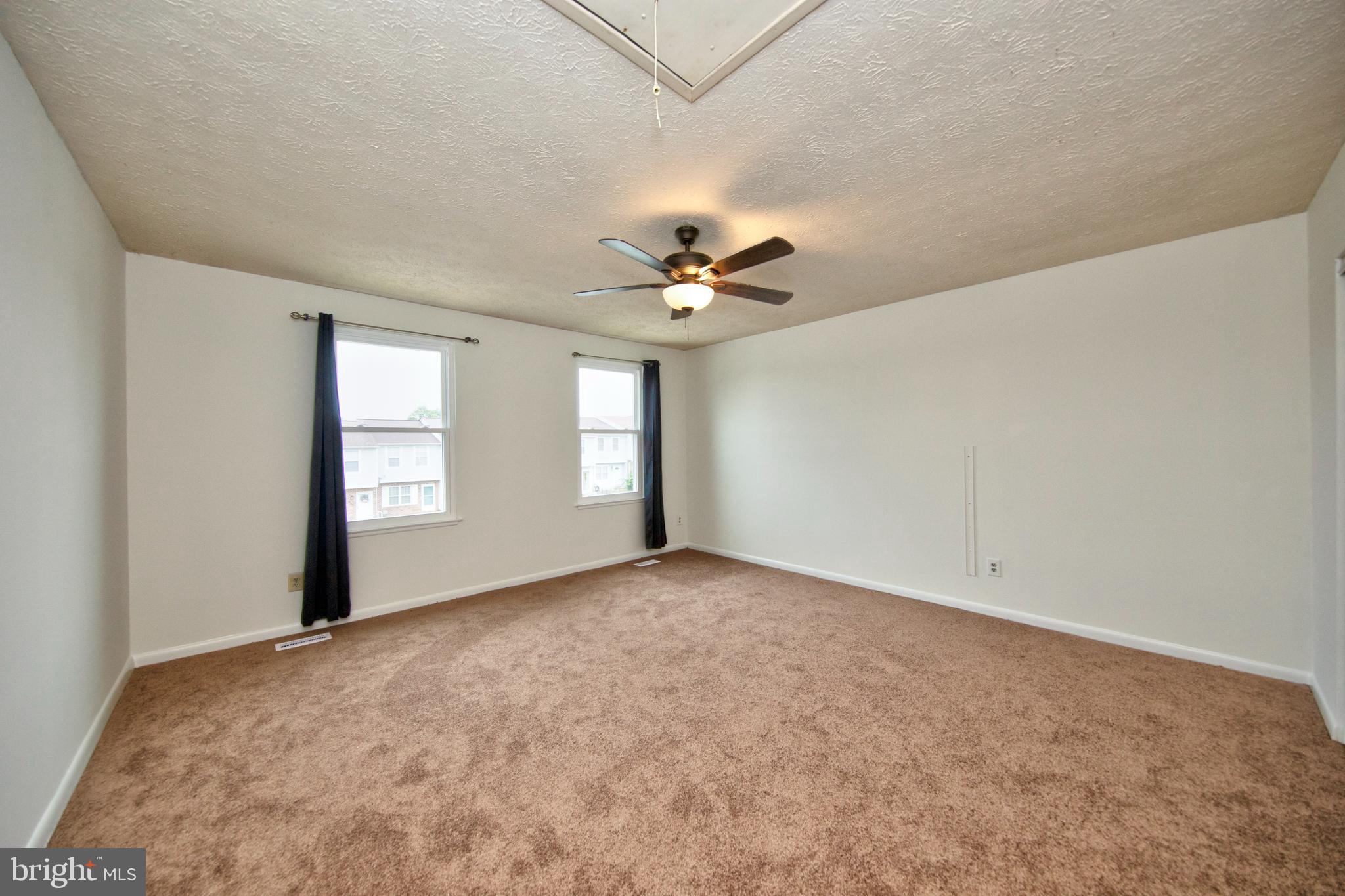 WOODBRIDGE CENTER - Residential