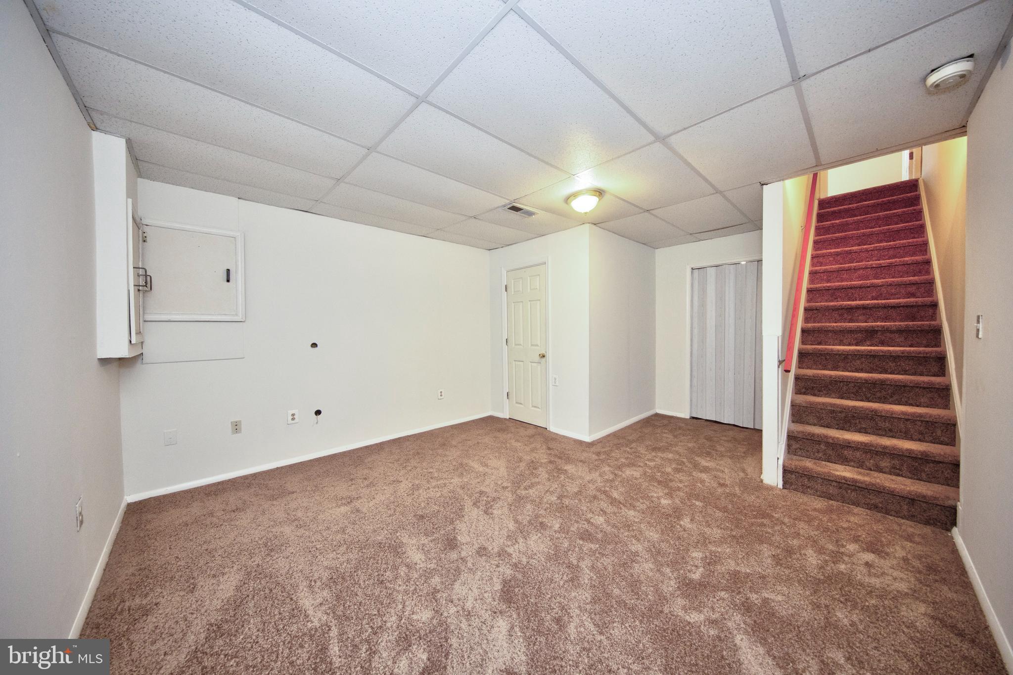WOODBRIDGE CENTER - Residential