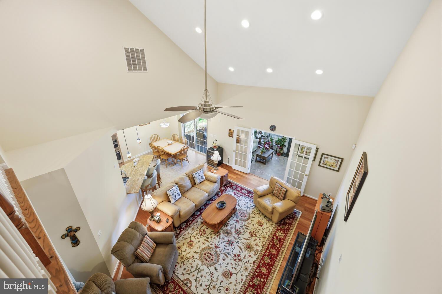 SYMPHONY VILLAGE AT CENTREVILLE - Residential
