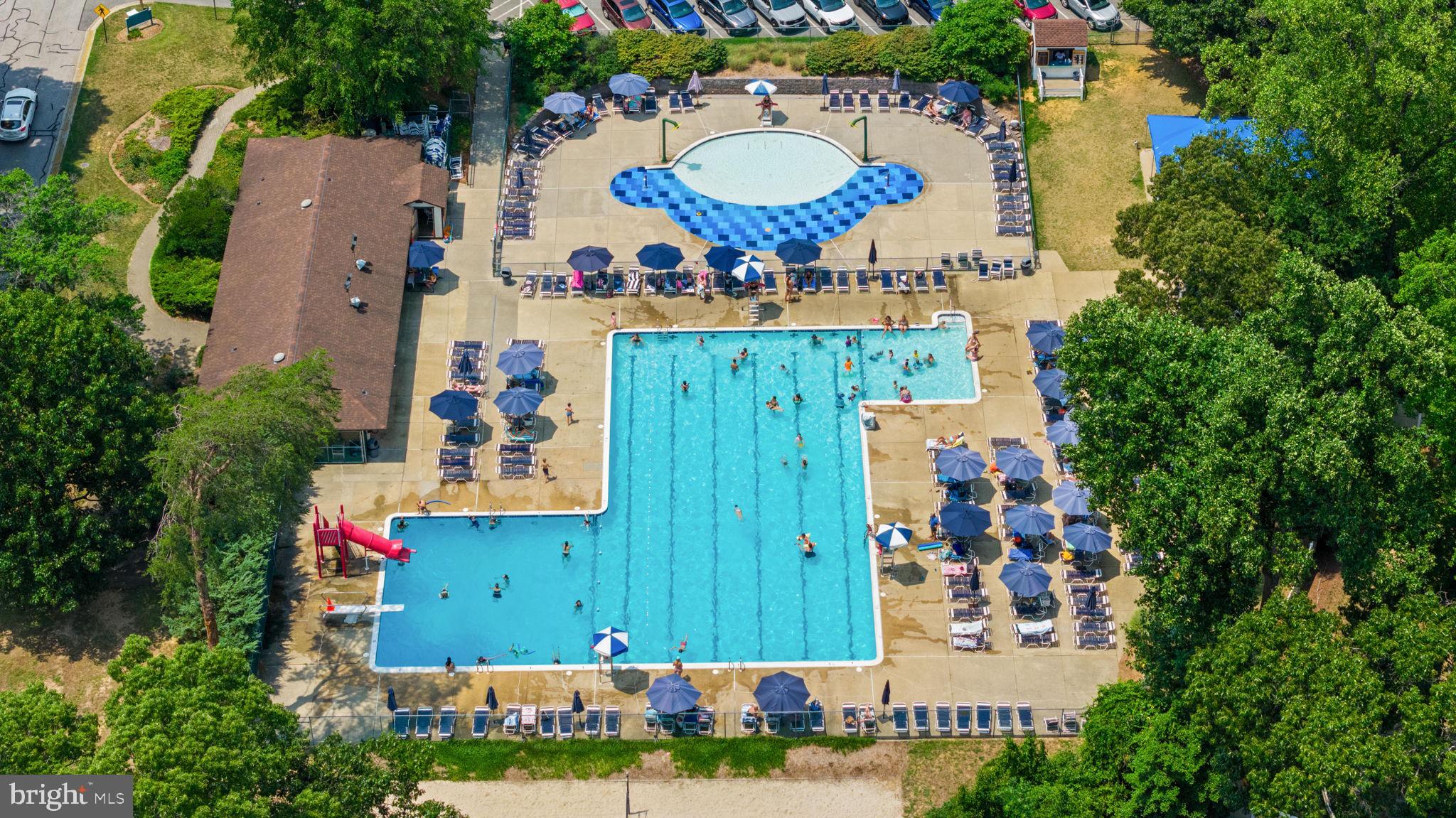 ST ANDREWS CONDOMINIUMS AT BAY HILLS - Residential