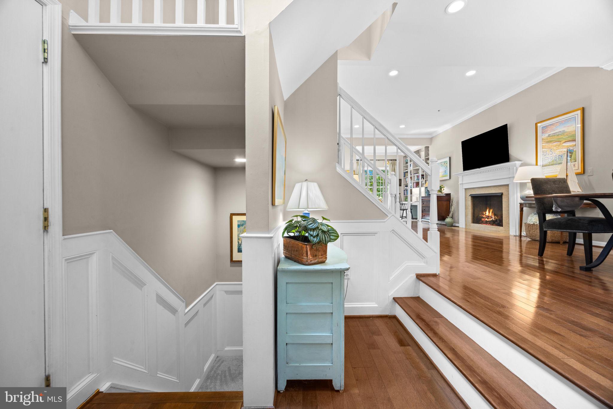 ST ANDREWS CONDOMINIUMS AT BAY HILLS - Residential