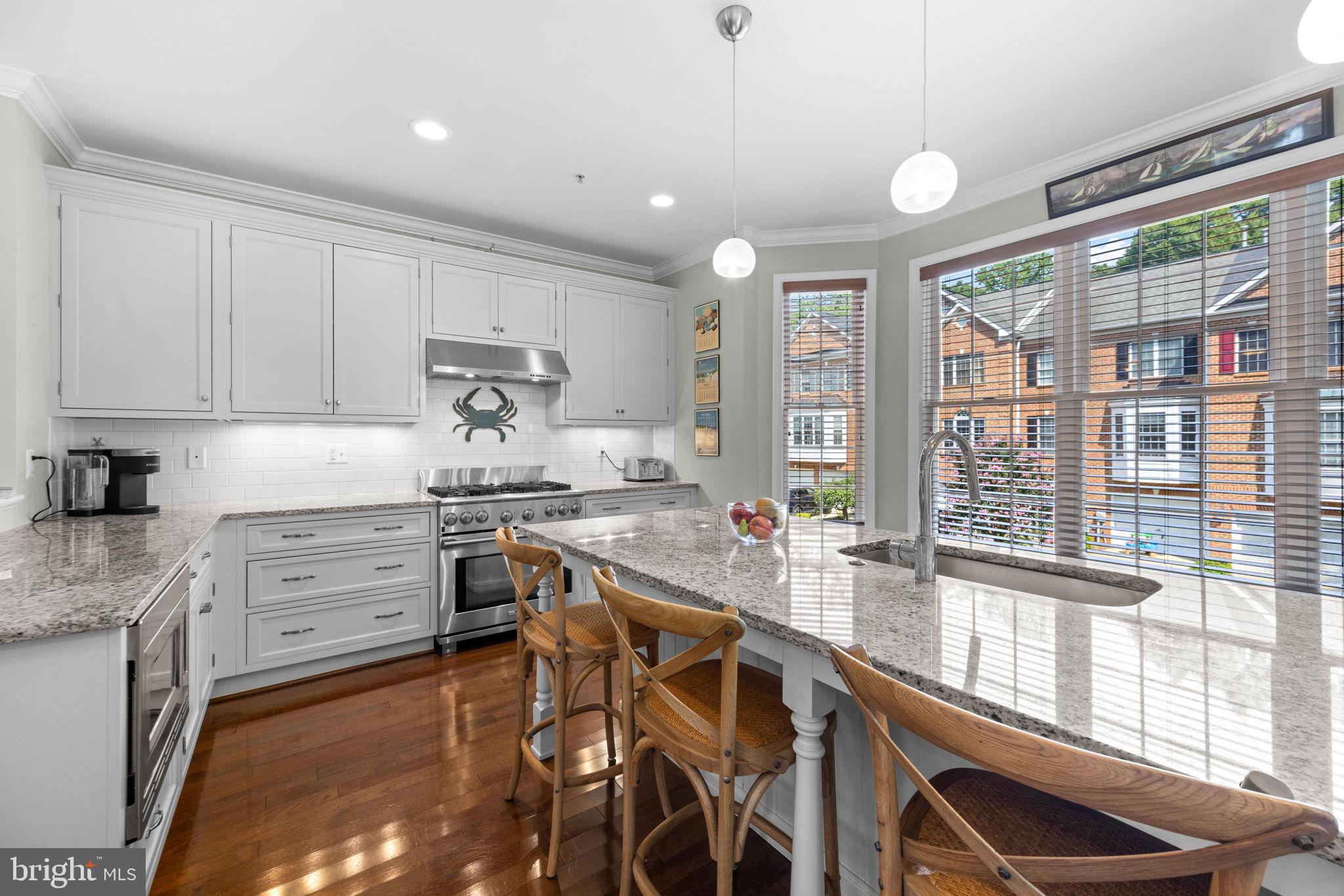 ST ANDREWS CONDOMINIUMS AT BAY HILLS - Residential