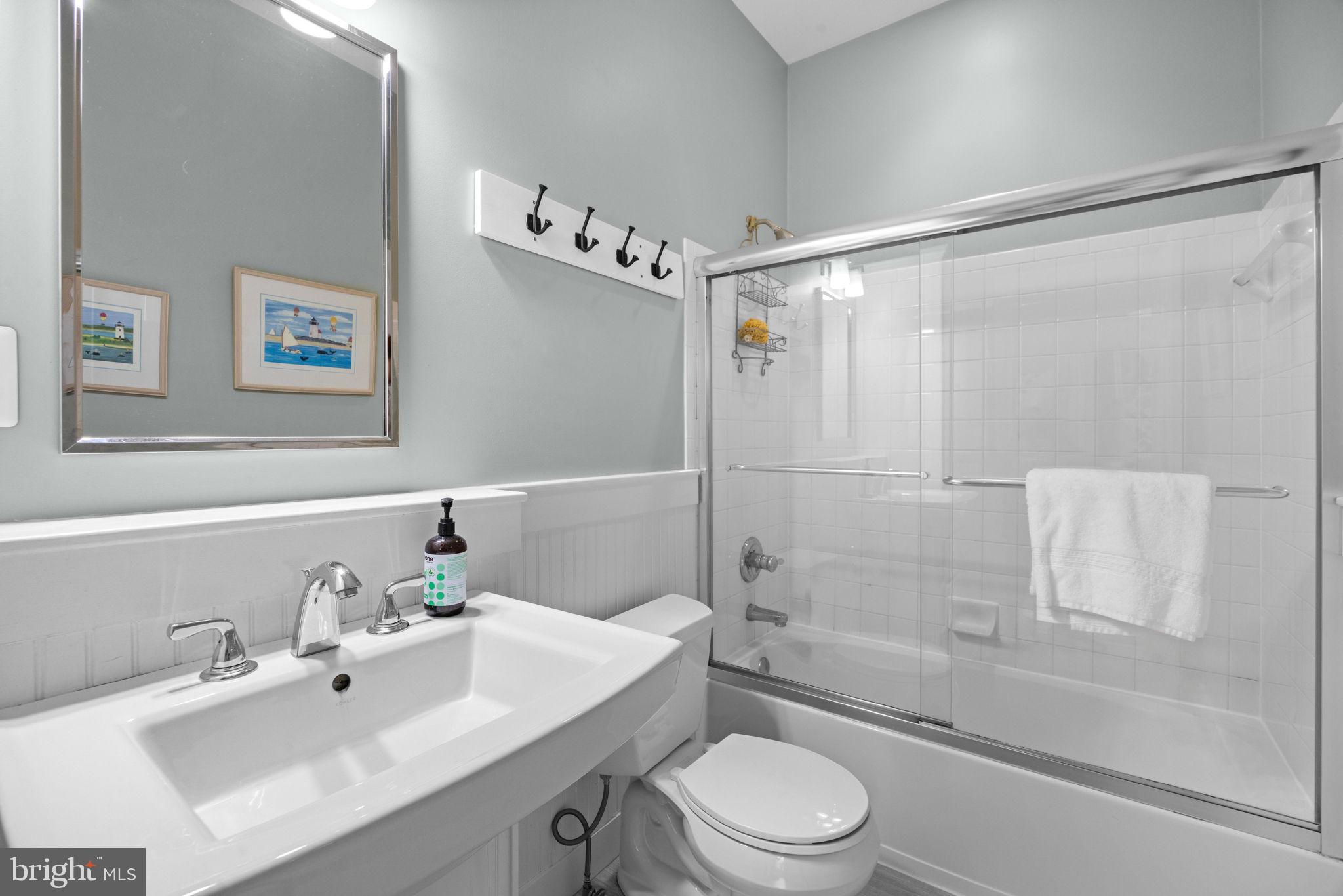 ST ANDREWS CONDOMINIUMS AT BAY HILLS - Residential