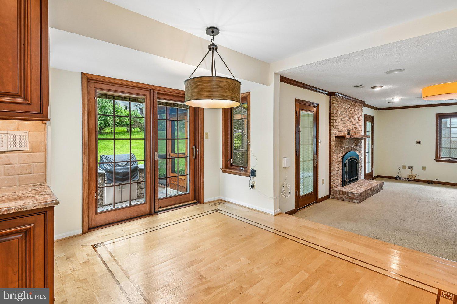 FAIRLAND ACRES - Residential