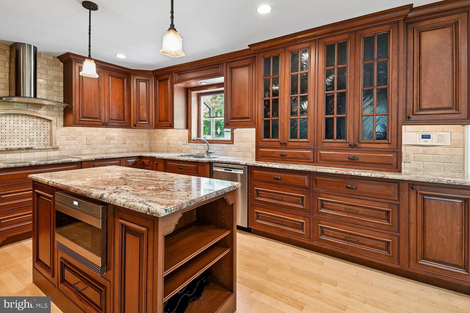 FAIRLAND ACRES - Residential