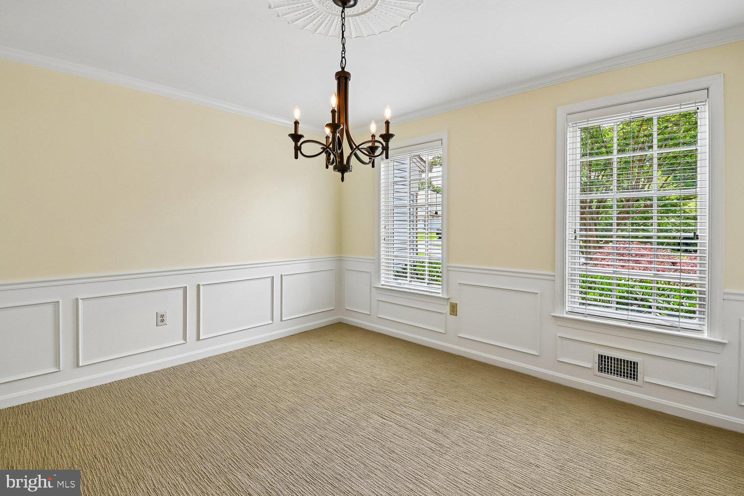 FAIRLAND ACRES - Residential