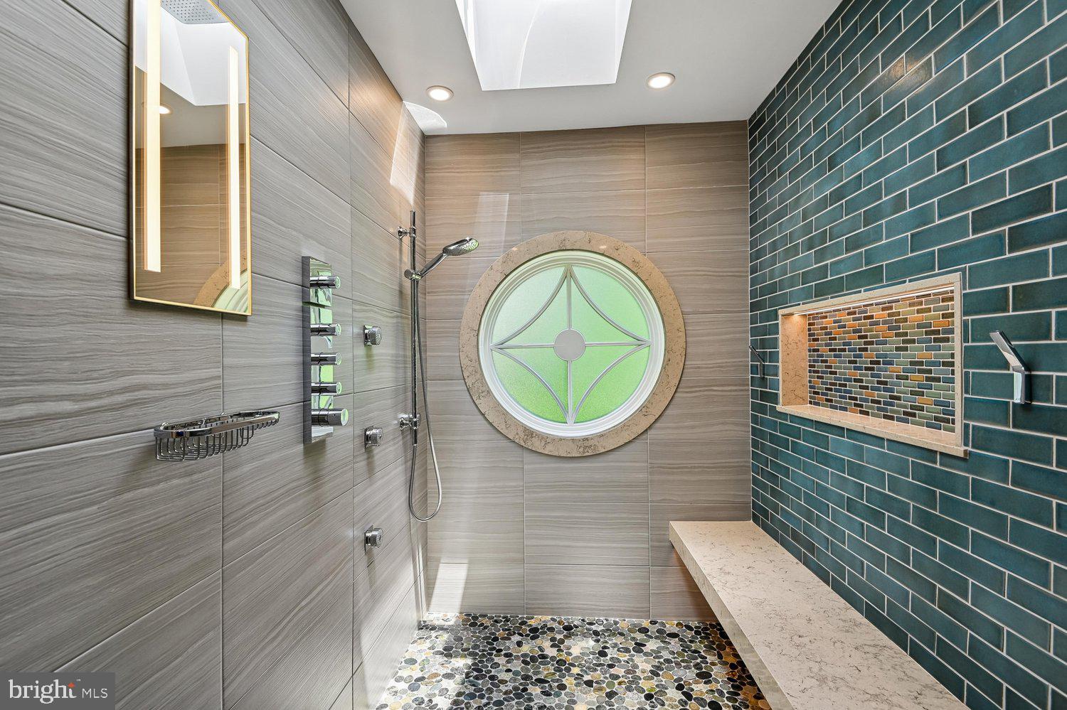 FAIRLAND ACRES - Residential