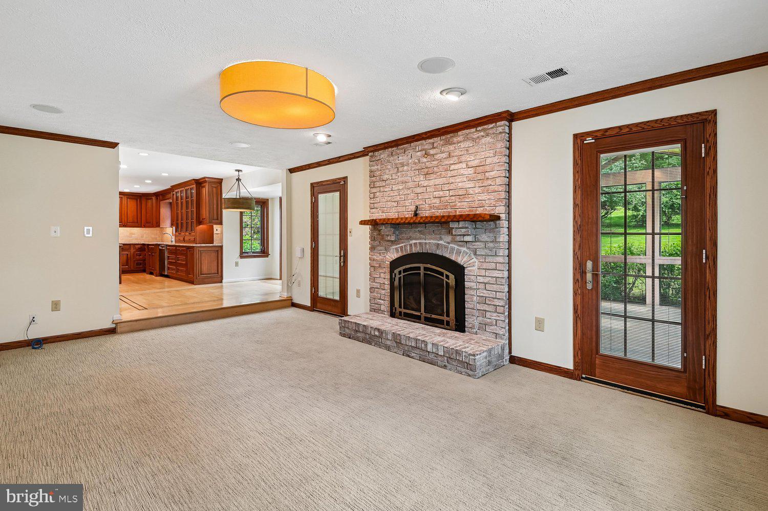 FAIRLAND ACRES - Residential