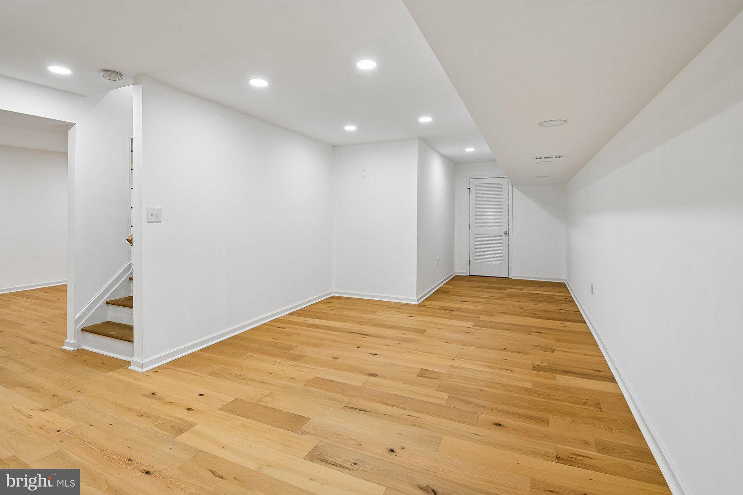 FAIRLAND ACRES - Residential