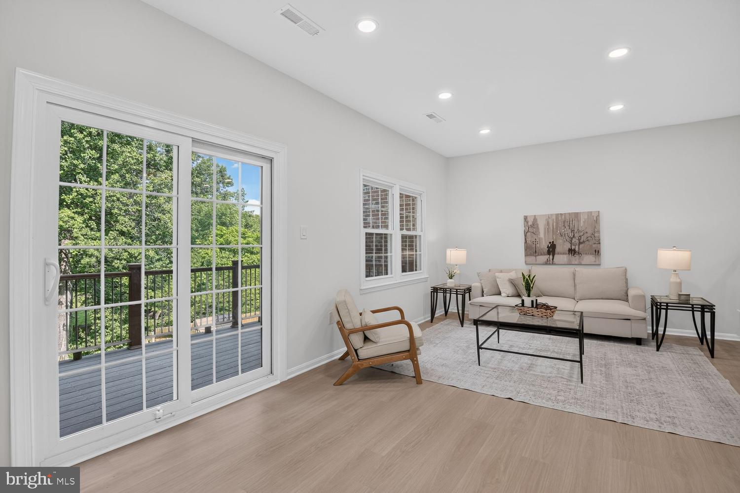 INVERNESS KNOLLS - Residential