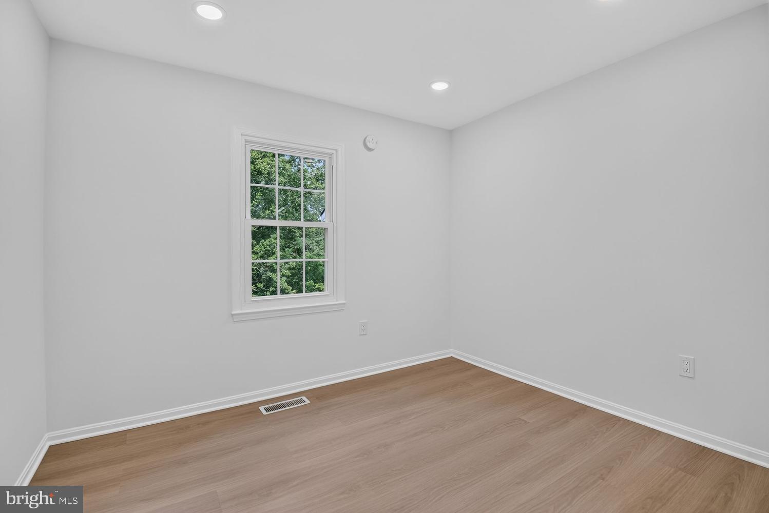 INVERNESS KNOLLS - Residential