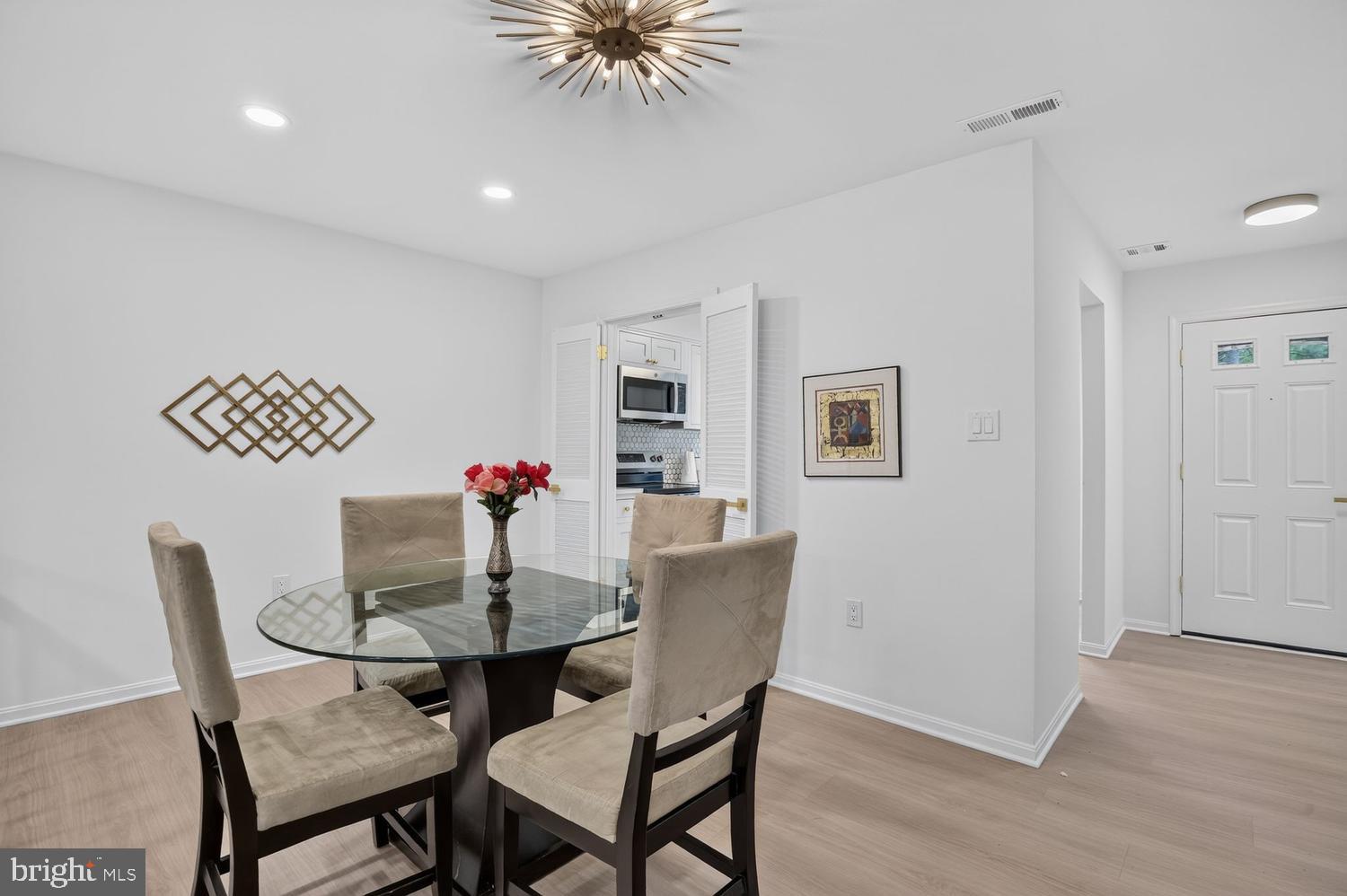 INVERNESS KNOLLS - Residential