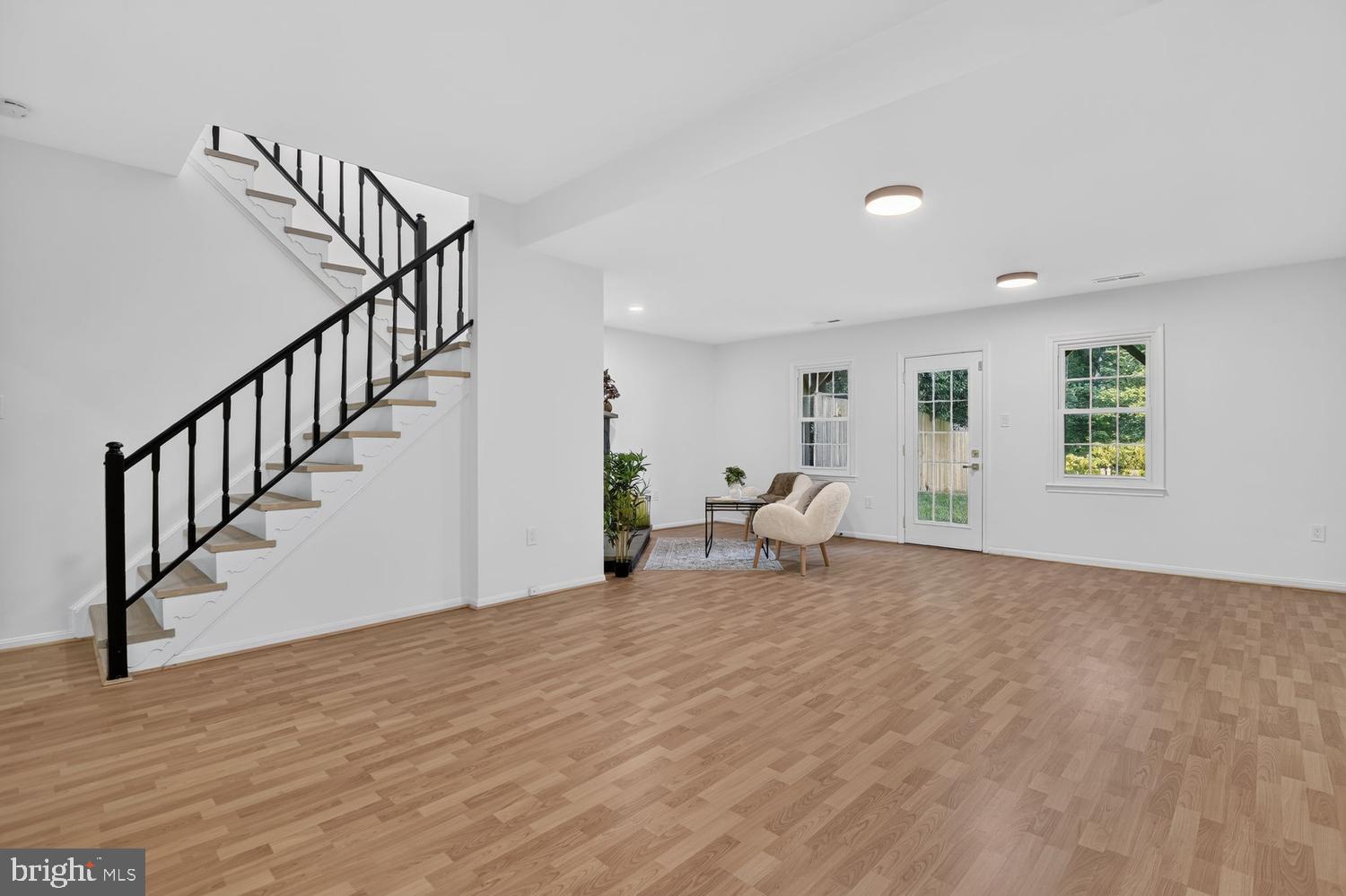 INVERNESS KNOLLS - Residential