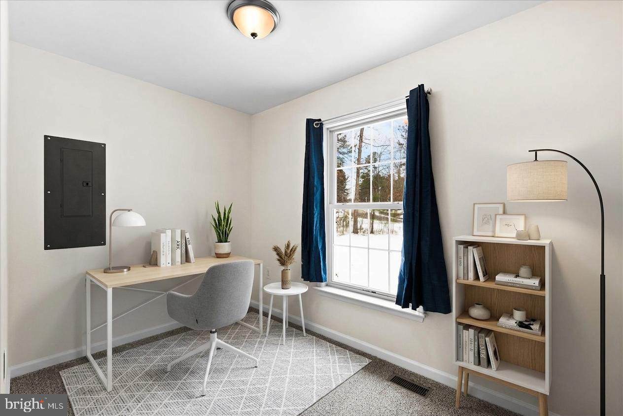 LAKE CAROLINE - Residential