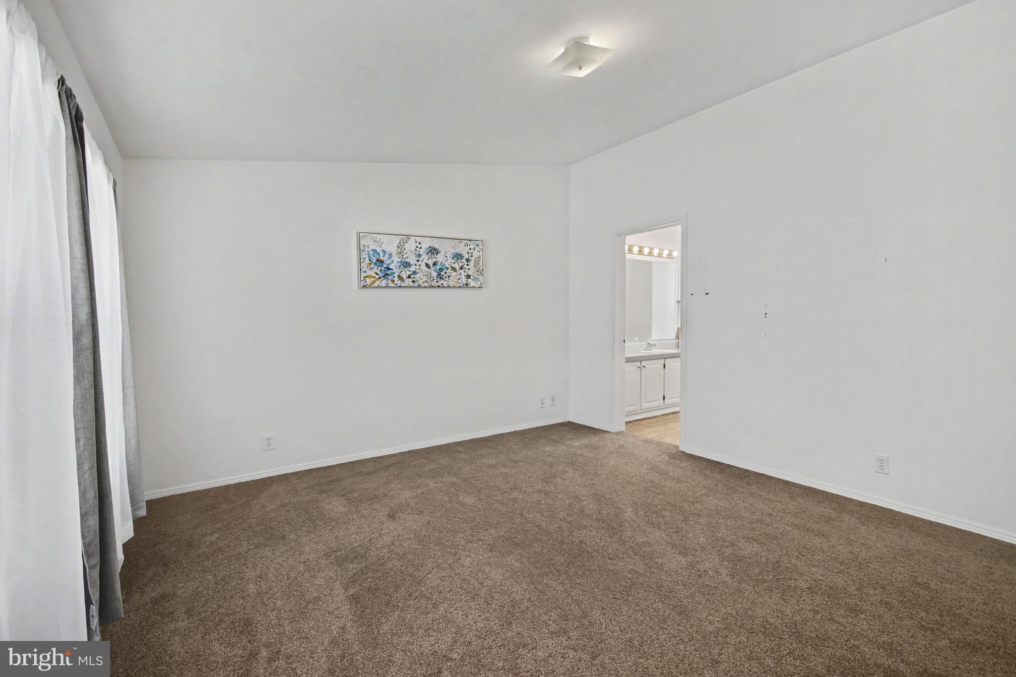 QUIET ACRES - Residential