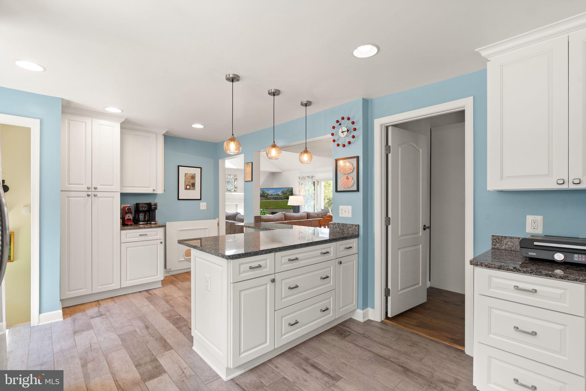 MASON NECK - Residential