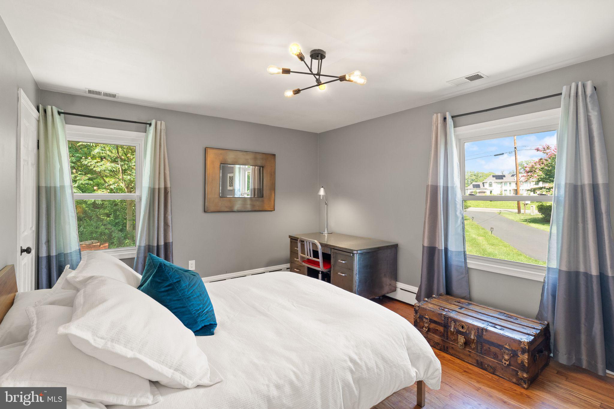 MASON NECK - Residential