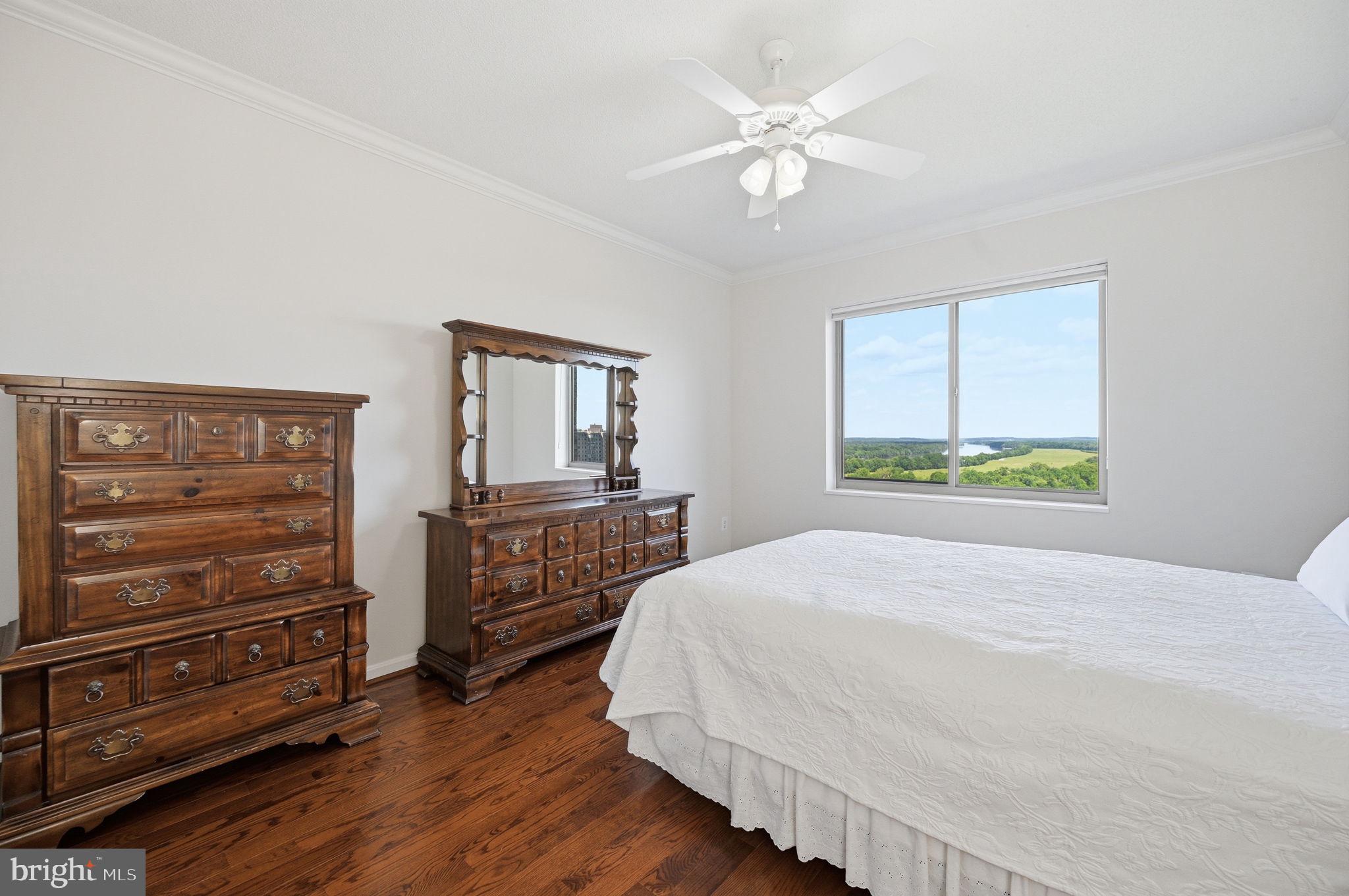 RIVERVIEW AT LANSDOWNE WOODS - Residential