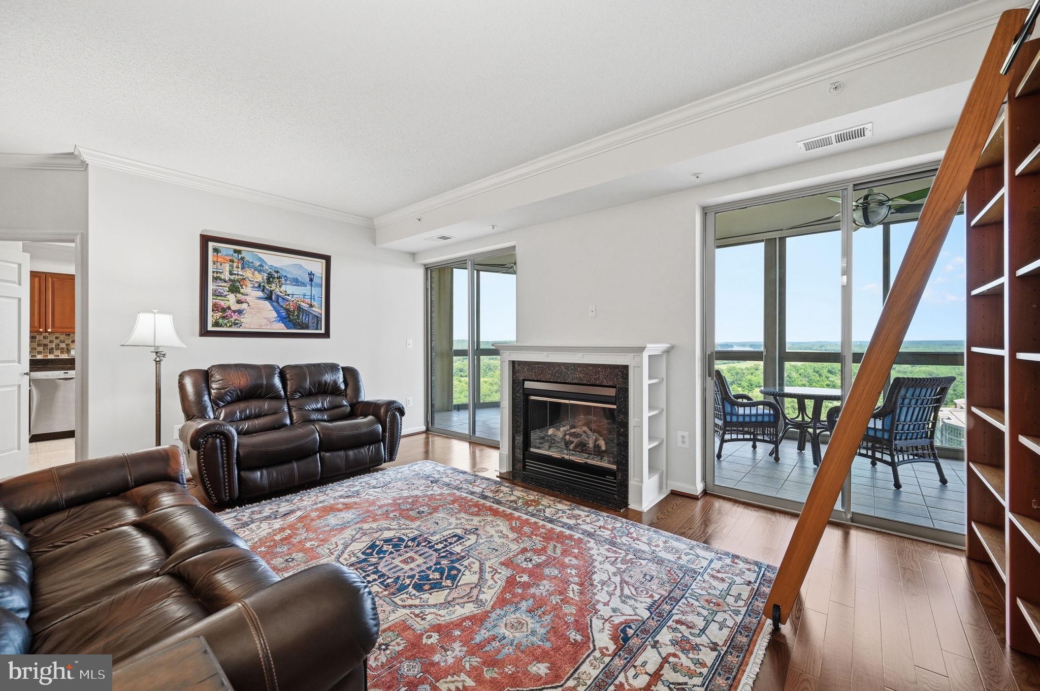 RIVERVIEW AT LANSDOWNE WOODS - Residential