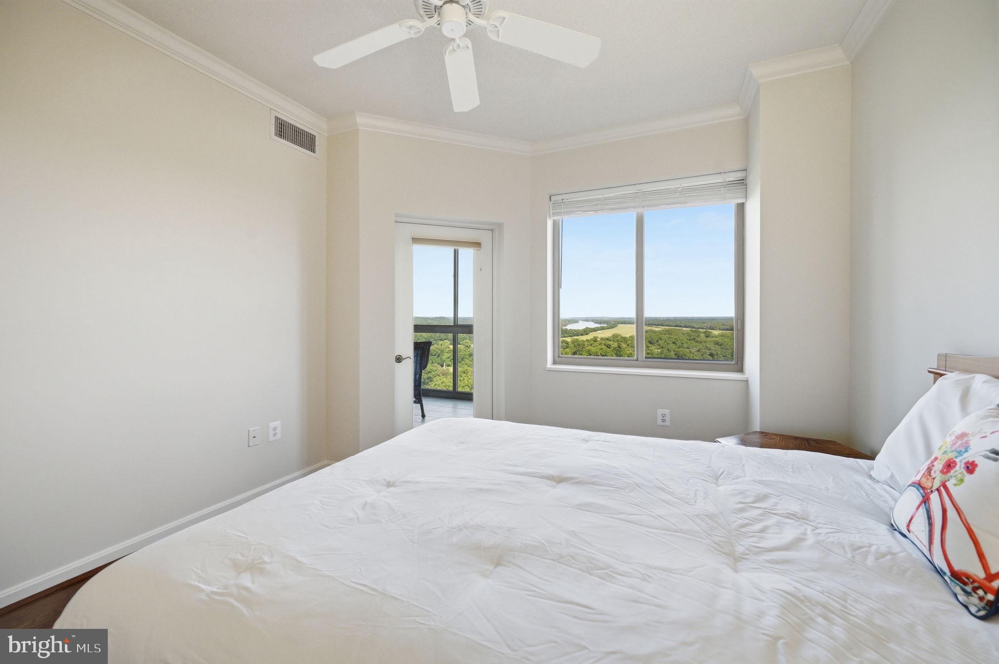 RIVERVIEW AT LANSDOWNE WOODS - Residential