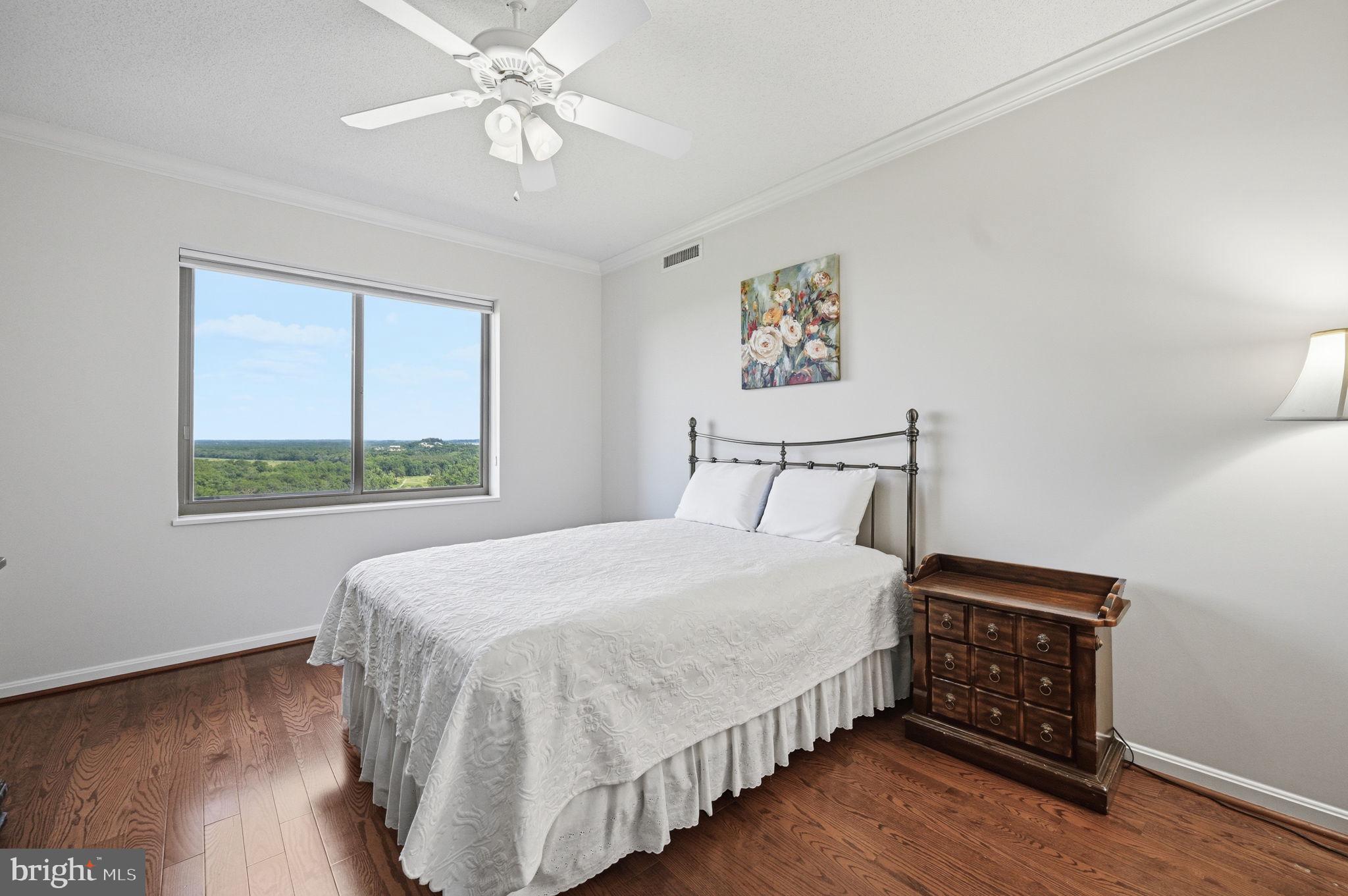 RIVERVIEW AT LANSDOWNE WOODS - Residential