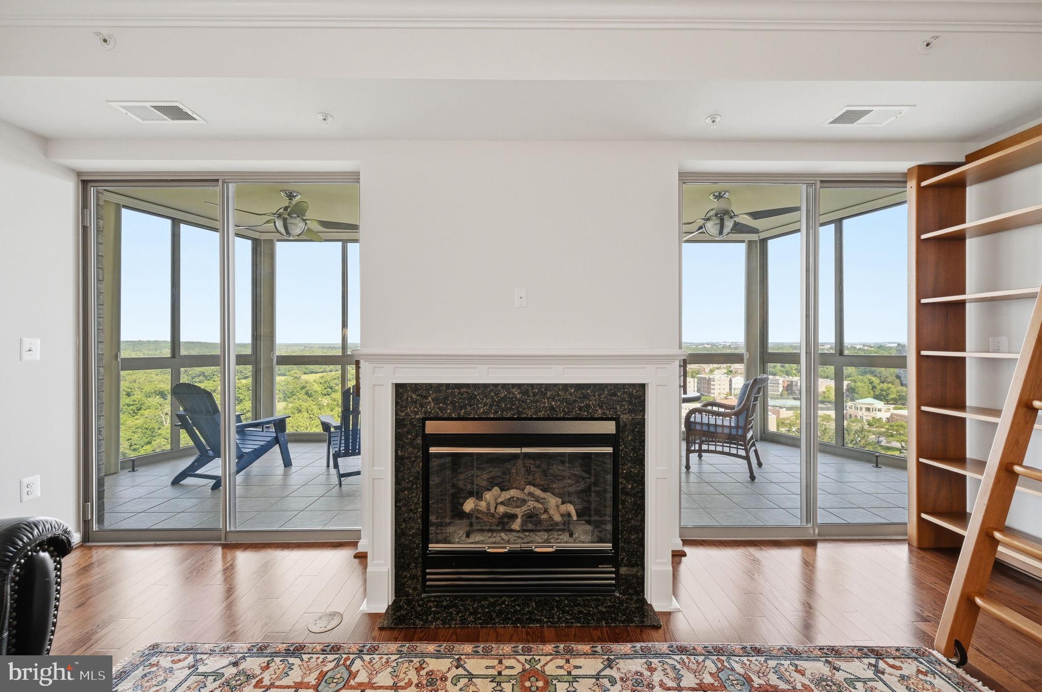 RIVERVIEW AT LANSDOWNE WOODS - Residential