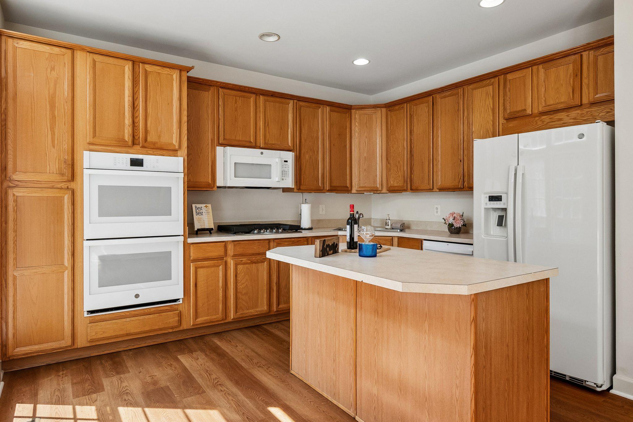 LORTON STATION SOUTH - Residential