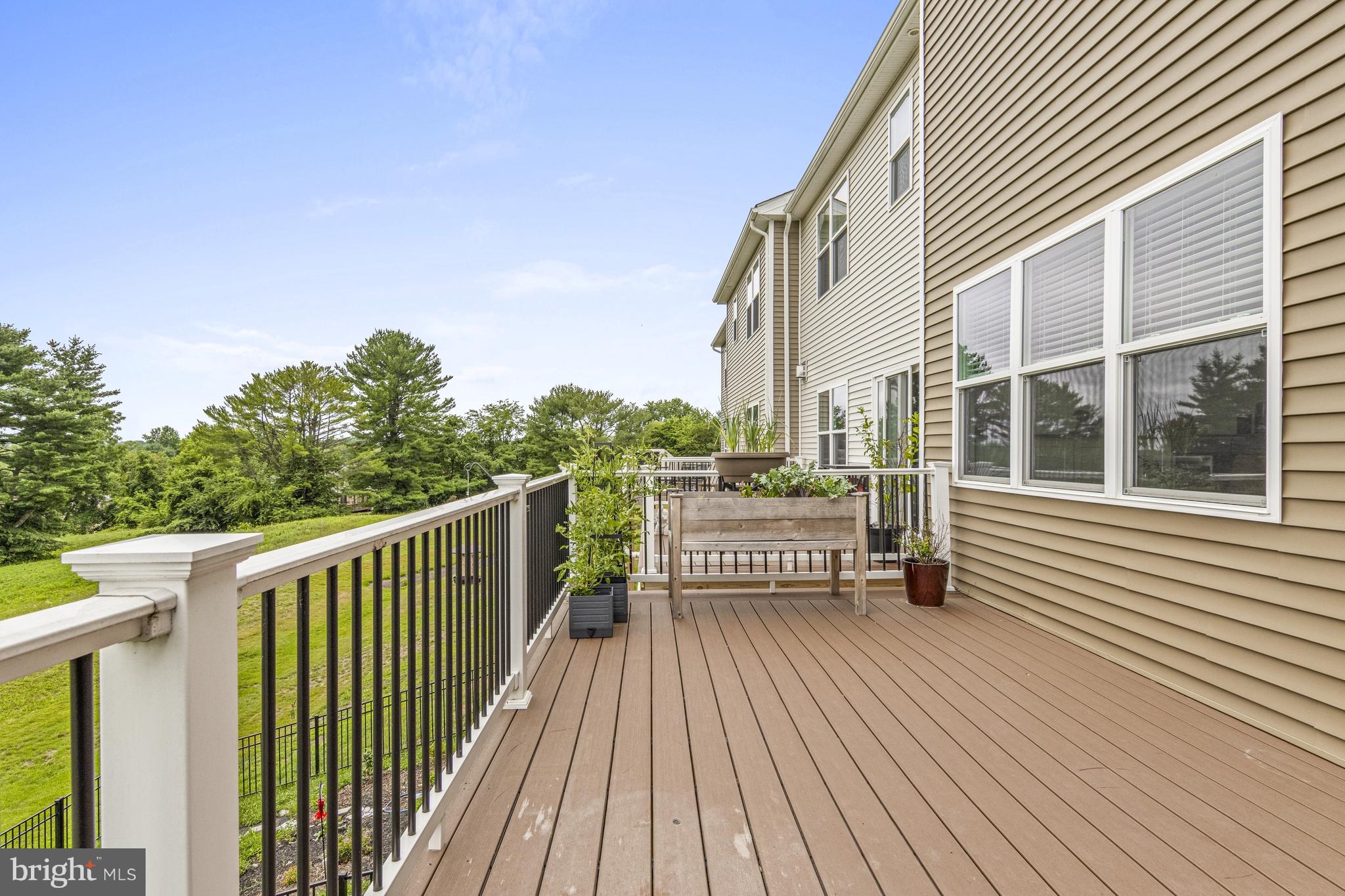 OVERLOOK AT LINDEN RUN - Residential