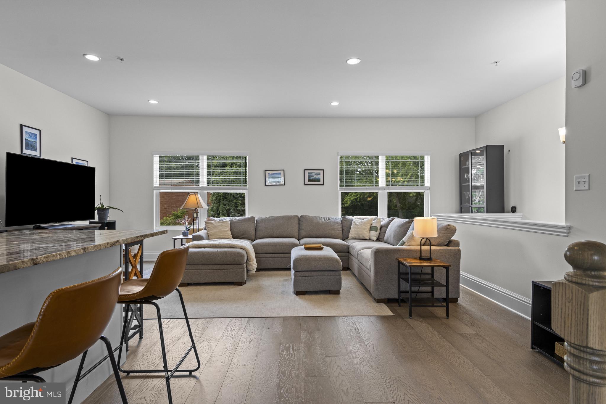 OVERLOOK AT LINDEN RUN - Residential