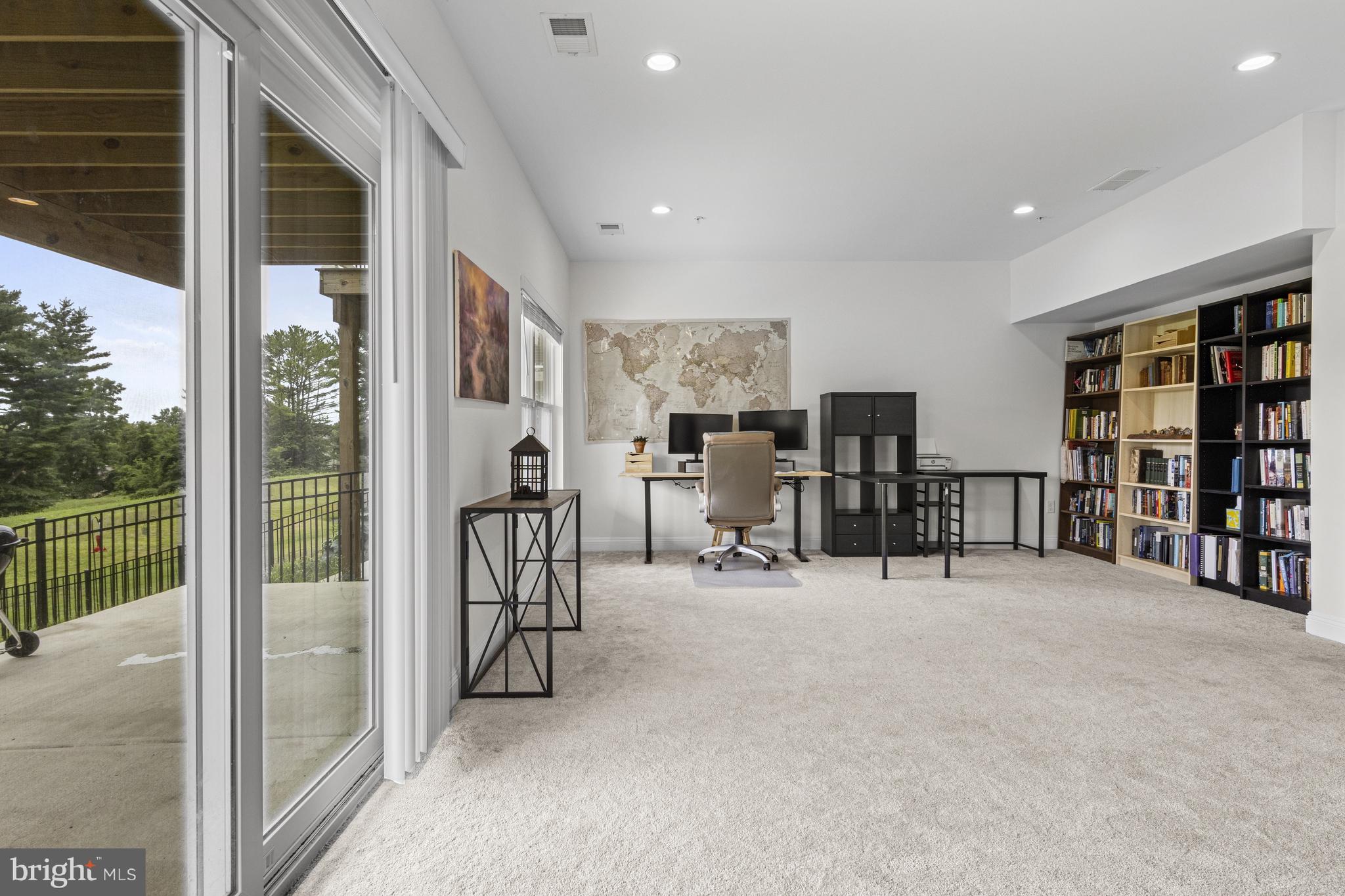 OVERLOOK AT LINDEN RUN - Residential