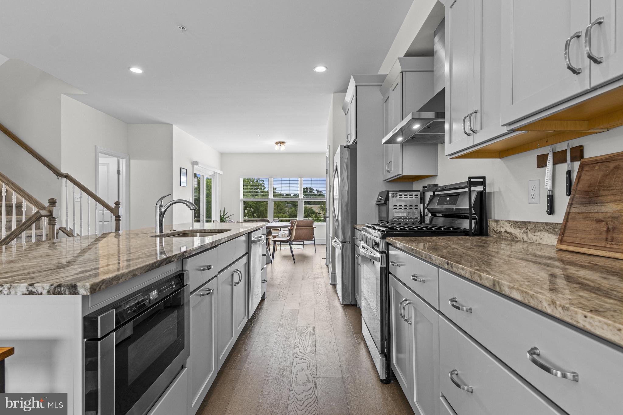 OVERLOOK AT LINDEN RUN - Residential