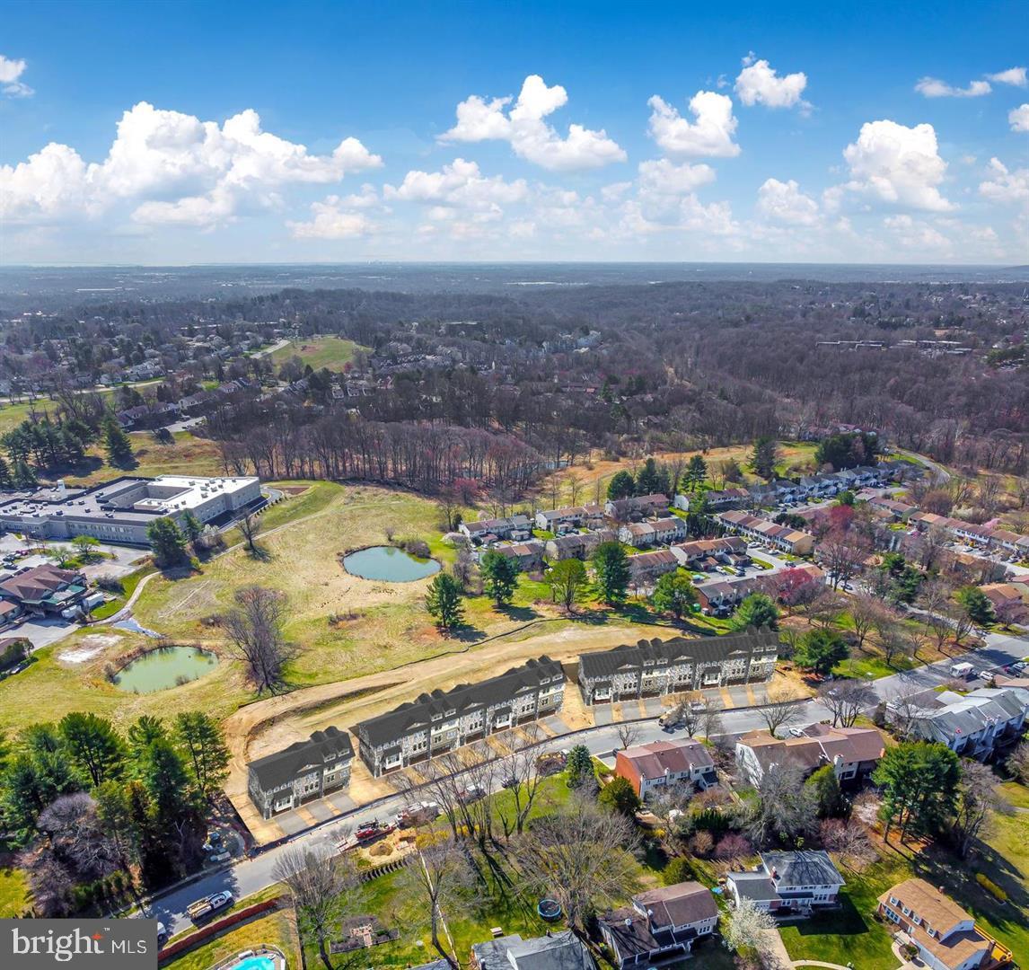 OVERLOOK AT LINDEN RUN - Residential
