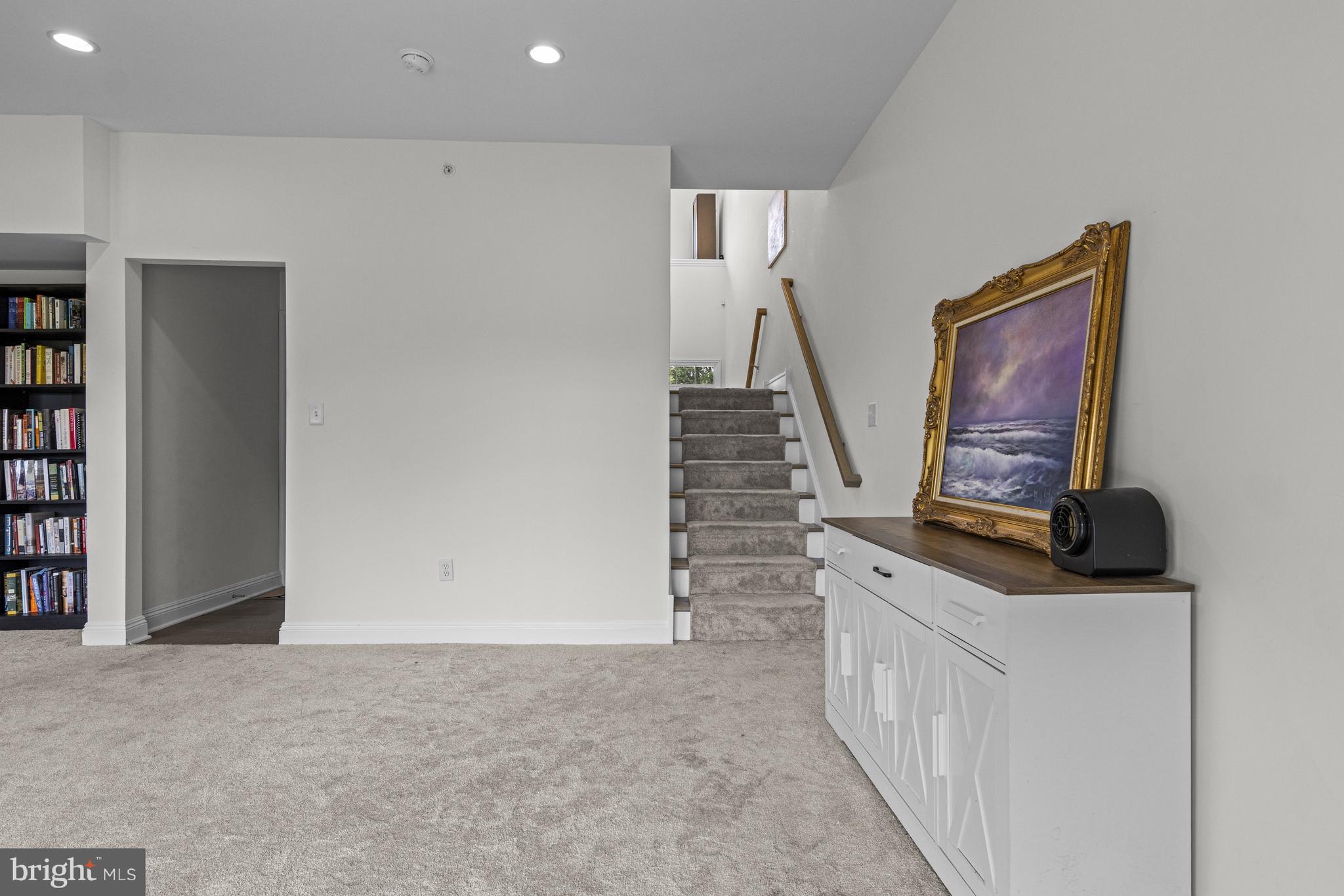 OVERLOOK AT LINDEN RUN - Residential