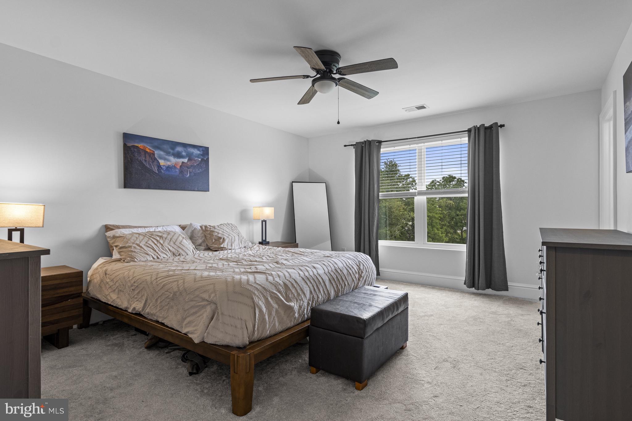 OVERLOOK AT LINDEN RUN - Residential