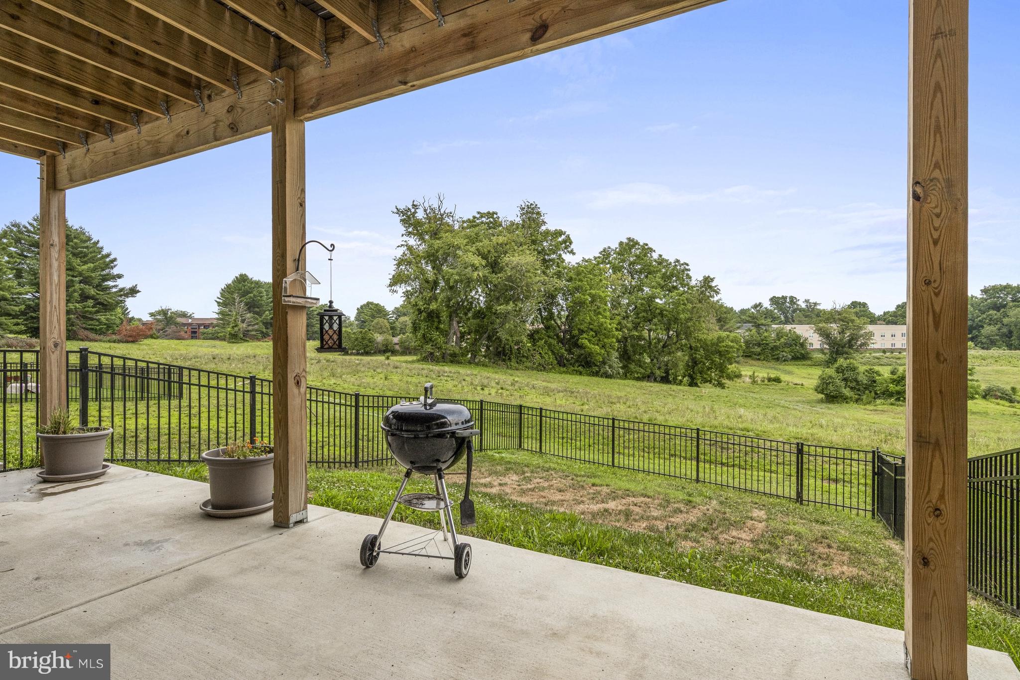OVERLOOK AT LINDEN RUN - Residential