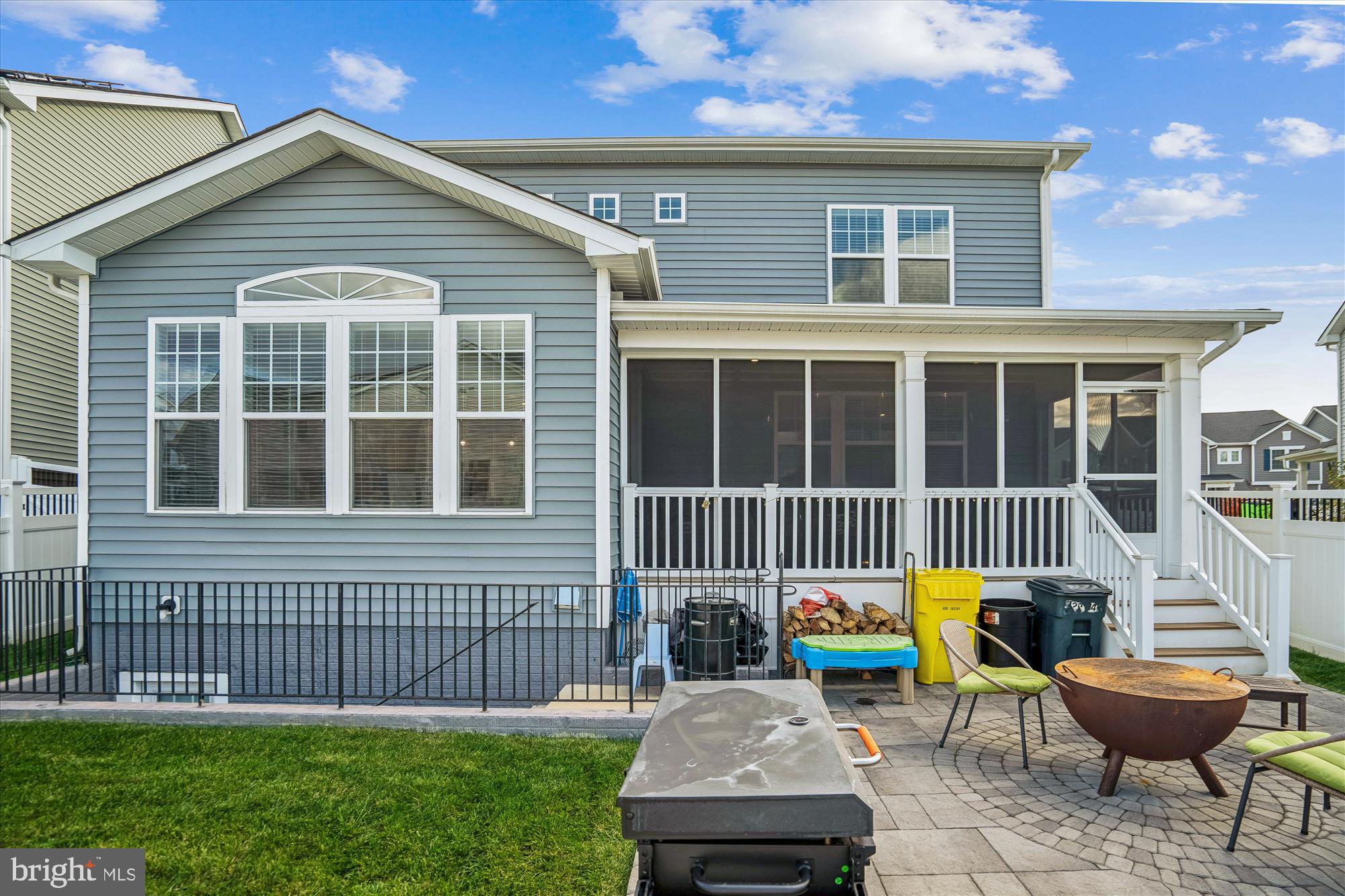 TWO RIVERS - Residential