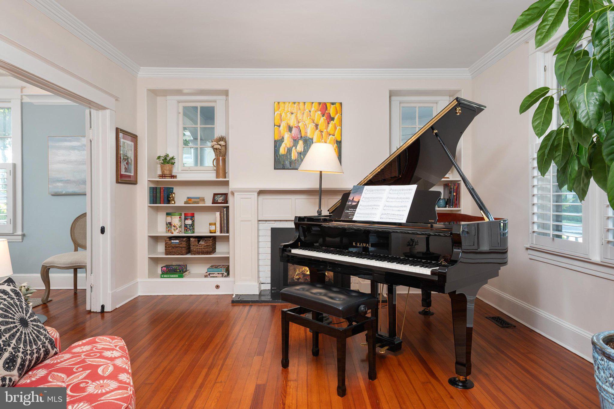 MURRAY HILL - Residential