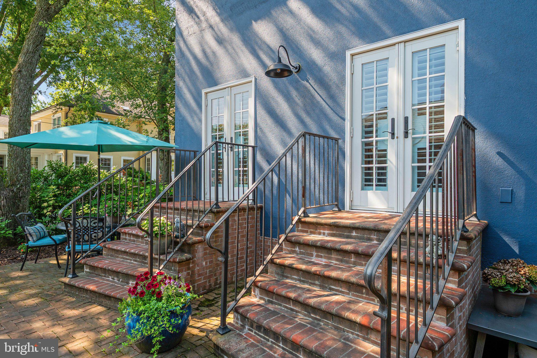 MURRAY HILL - Residential