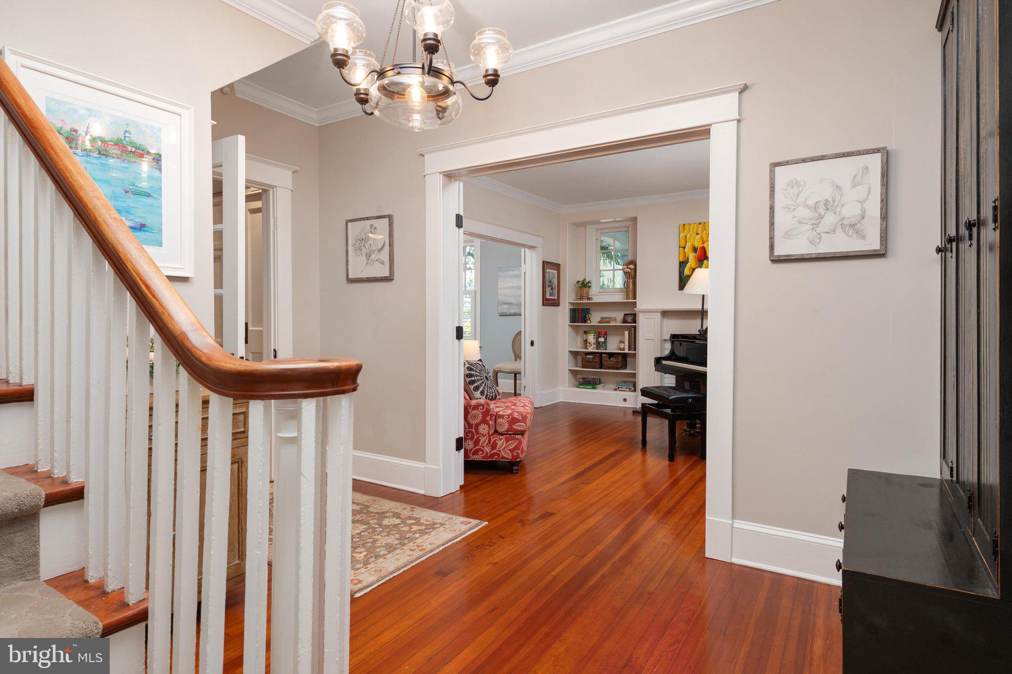 MURRAY HILL - Residential