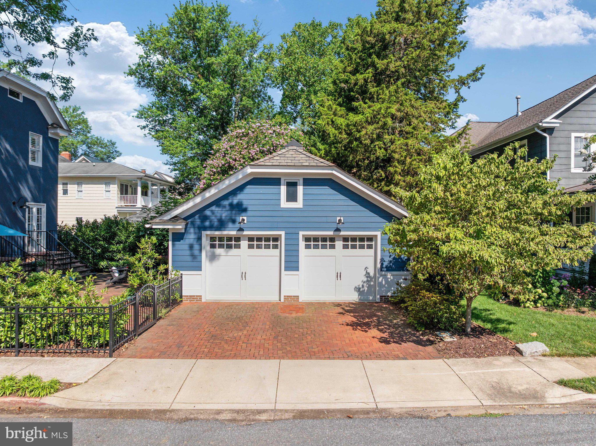 MURRAY HILL - Residential