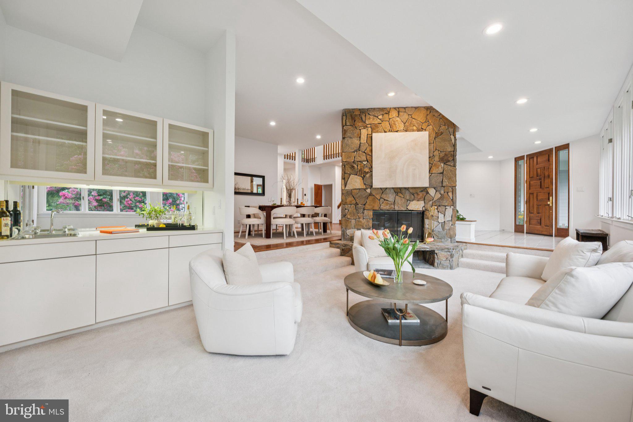 COLUMBIA TOWN CENTER - Residential